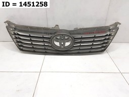 Решетка радиатора  Toyota Camry VII (XV50) (2011-2014) Седан