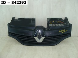 Решетка радиатора  Renault Sandero II (2013) х/б 5 дв.