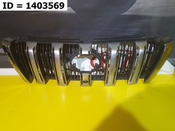 Решетка радиатора  Toyota Land Cruiser Prado 150 Рест. 1 (2013-2017)