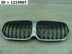 решетка радиатора BMW X1 II (F48) Рест. (2019) 5 дв.
